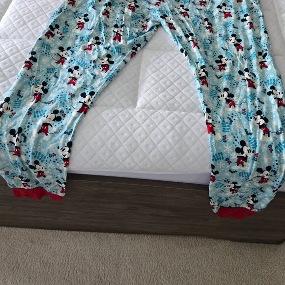 Disney long sleeve bamboo/spandex sleep pant NWT - Picture 2 of 3